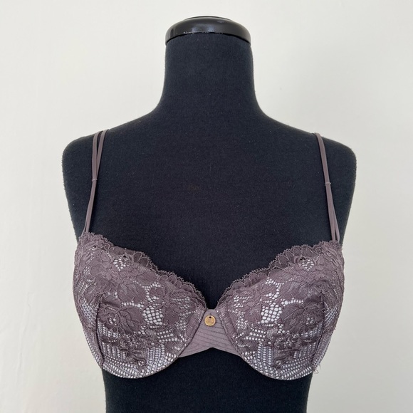 Natori Other - NWT Natori Blossom Deco Contour Bra, 32C